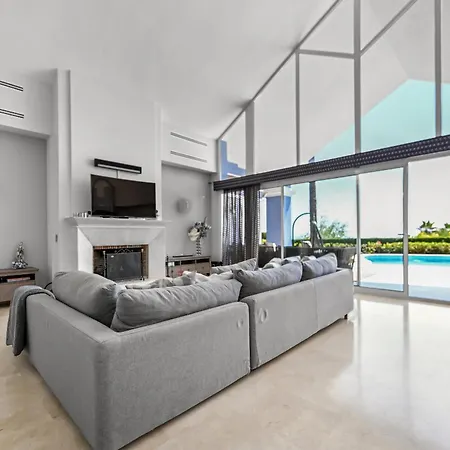 Elviria Mediterranean Luxury Villa *